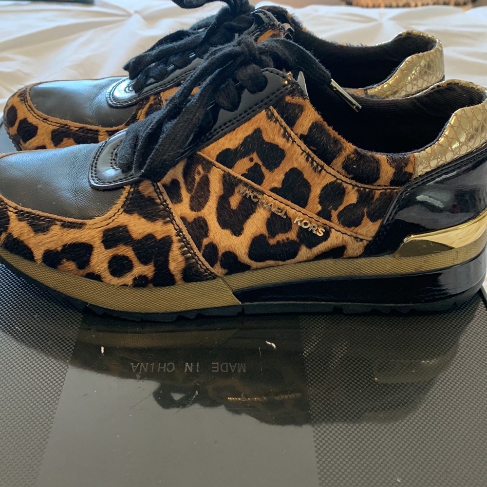 Micheals Kors sneakers